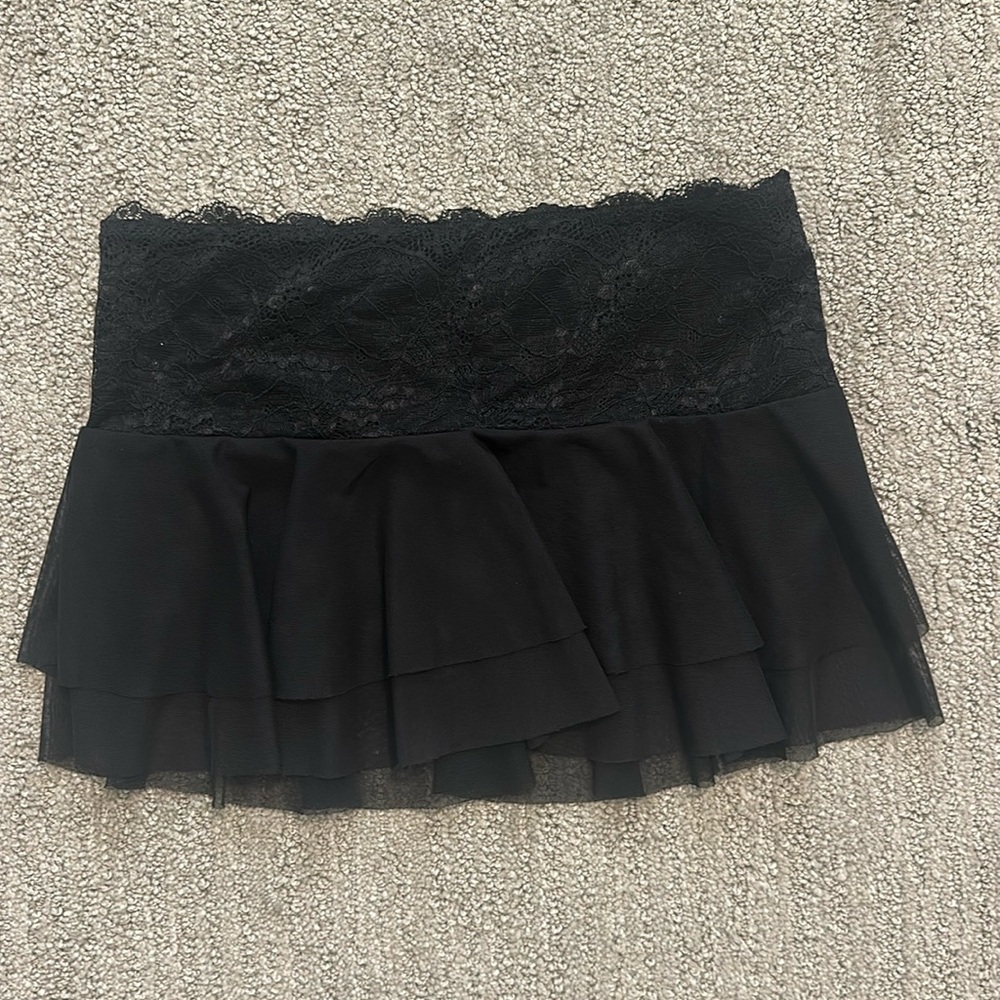 Lacey, mesh mini skirt
